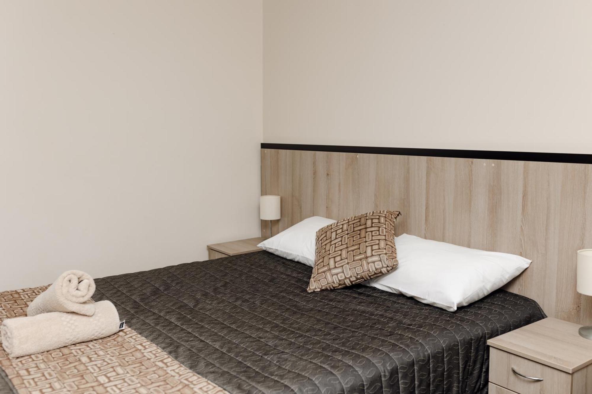 Starline Motor Inn Miles 외부 사진